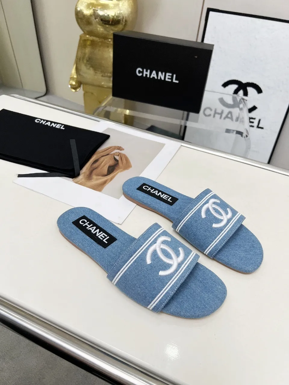 👟👟Ex-factory price 340👟👟 Genuine leather sole +30 chanel Chanel 2024 new slippers🔥🔥 Official website counter, fabric sheepskin, lining sheepskin, foot pad goatskin, 3 colors optional, 35-42 sizes Genuine leather sole +30